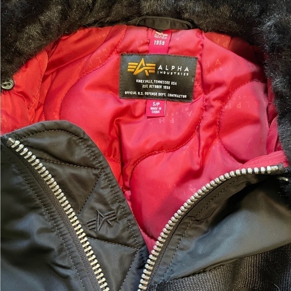 ALPHA Industries Black Bomber Jacket Fur Collar Small - Picture 5 of 7